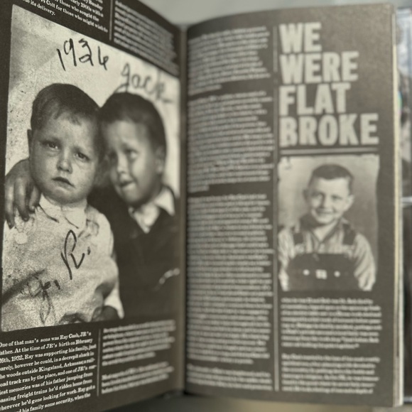 Johnny Cash 4cd box set THE LEGEND - Picture 7 of 11